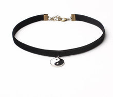 Load image into Gallery viewer, SUSENSTONE 8 Pieces stretch velvet Choker Set