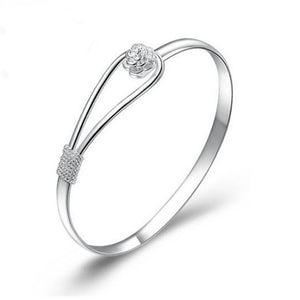 Flower Clasp Bangle